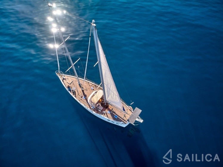 Gallian 17 M - Yacht Charter Sailica