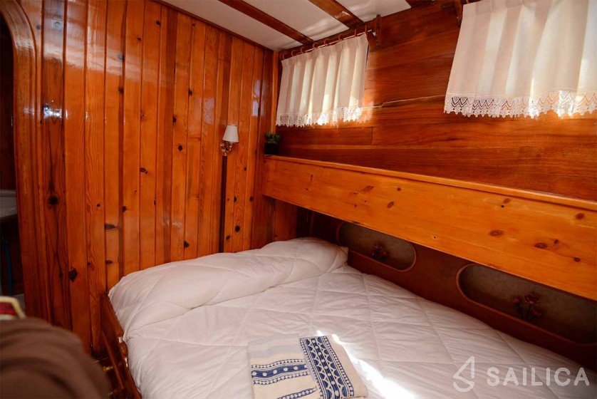 Gulet - Yacht Charter Sailica