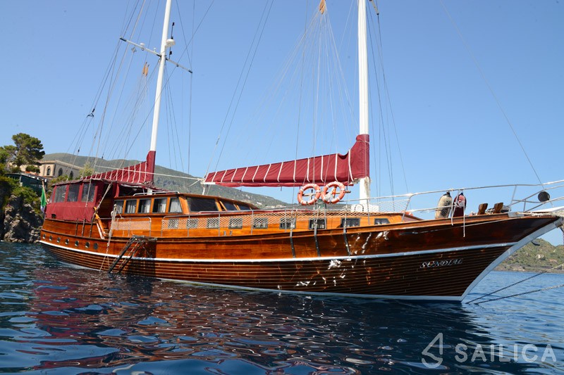 Gulet - Yacht Charter Sailica