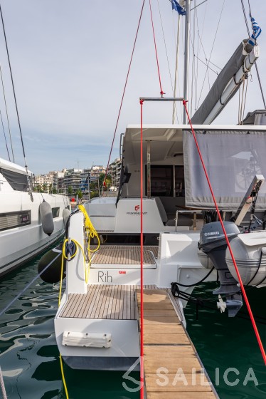 Isla 40 - Yacht Charter Sailica