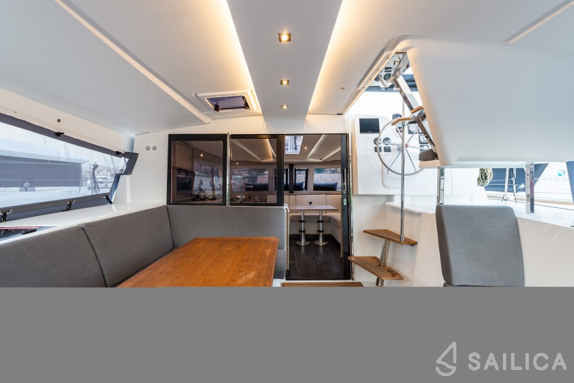 Isla 40 - Yacht Charter Sailica
