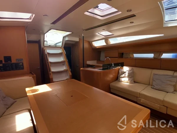 Jeanneau 53 - Yacht Charter Sailica
