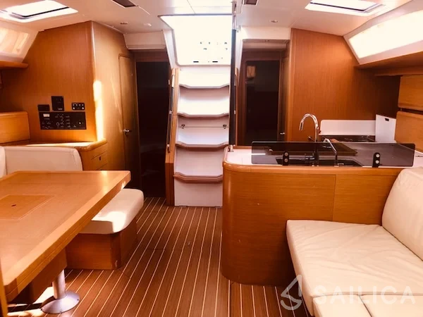 Jeanneau 53 - Yacht Charter Sailica