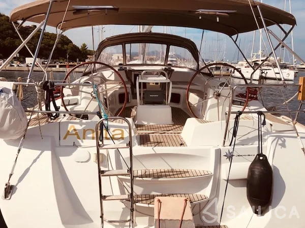 Jeanneau 53 - Yacht Charter Sailica