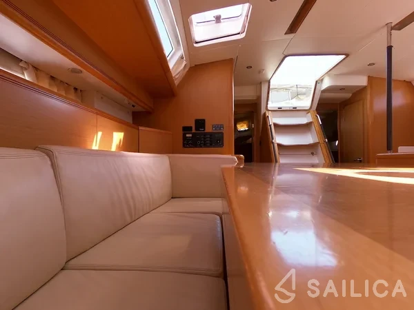Jeanneau 53 - Yacht Charter Sailica