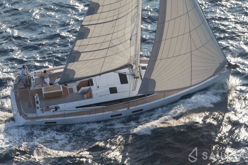 Jeanneau 54 - Yacht Charter Sailica