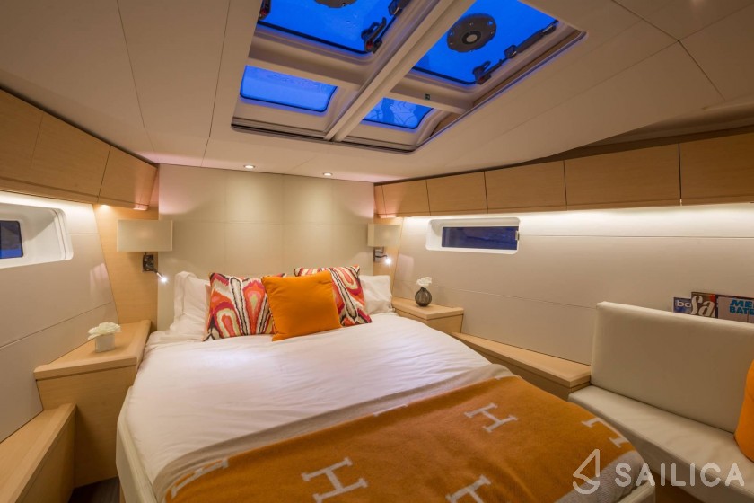 Jeanneau 54 - Yacht Charter Sailica