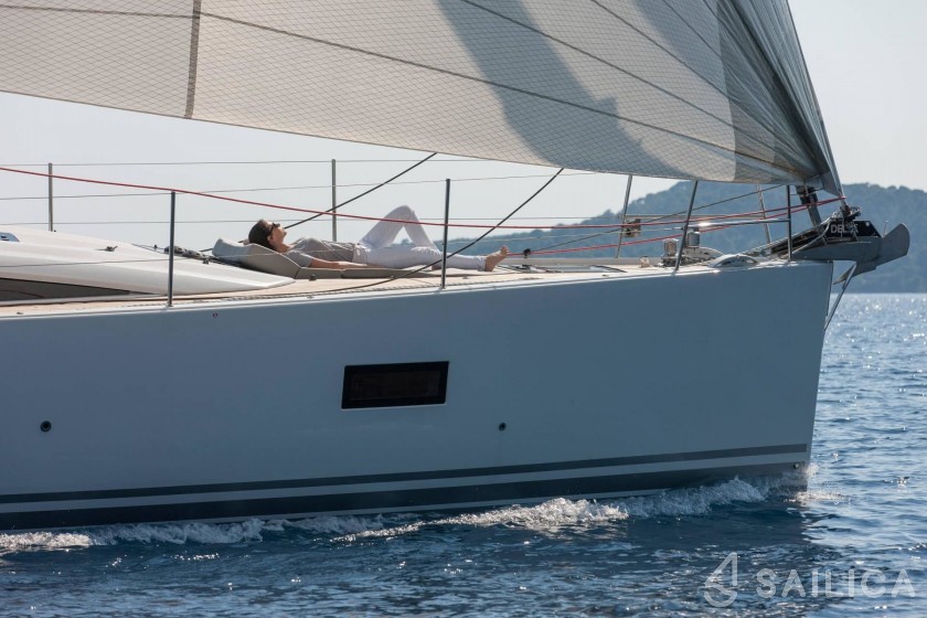 Jeanneau 54 - Yacht Charter Sailica