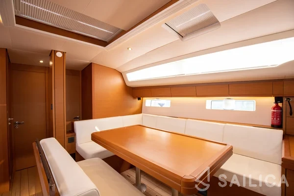 Jeanneau 54 - Yacht Charter Sailica