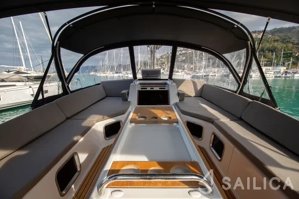 Jeanneau 54 - Yacht Charter Sailica