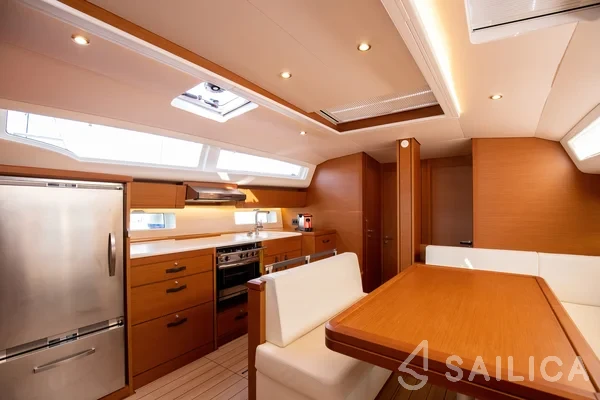 Jeanneau 54 - Yacht Charter Sailica