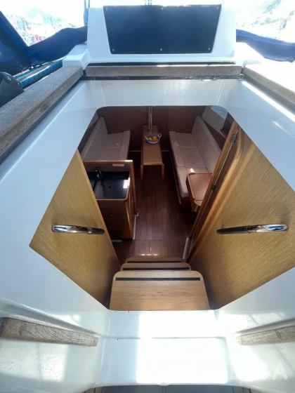 Sun Odyssey 319 - Yacht Charter Sailica