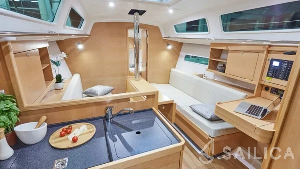 Sun Odyssey 319 - Yacht Charter Sailica
