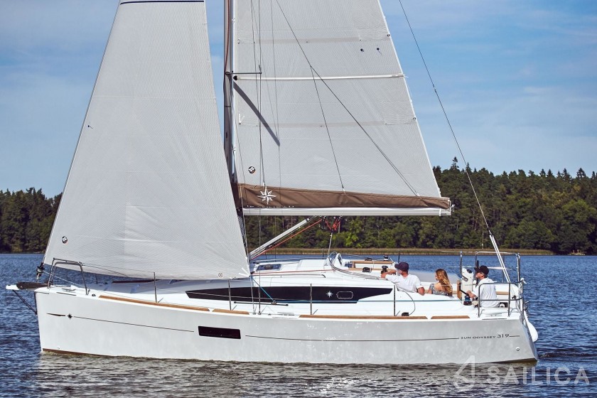 Sun Odyssey 319 - Yacht Charter Sailica