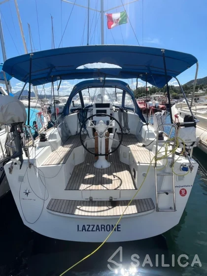 Sun Odyssey 319 - Yacht Charter Sailica