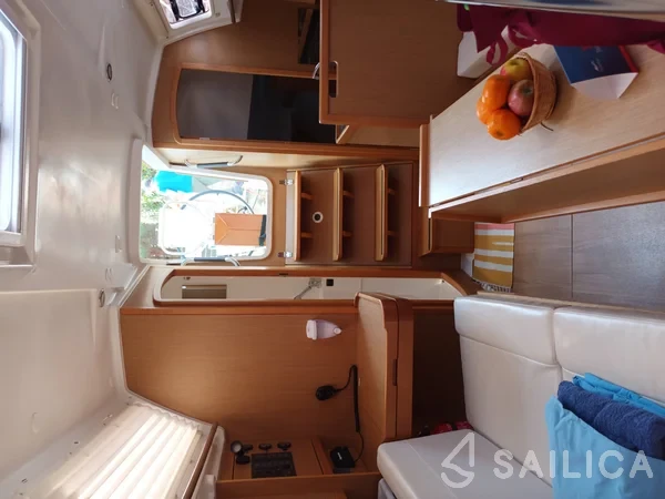 Sun Odyssey 319 - Yacht Charter Sailica