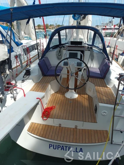 Sun Odyssey 319 - Yacht Charter Sailica