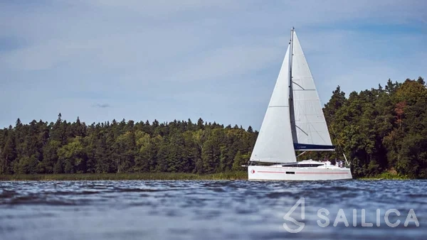 Sun Odyssey 319 - Yacht Charter Sailica