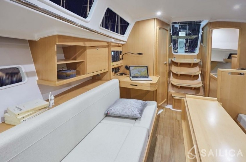 Sun Odyssey 319 - Yacht Charter Sailica