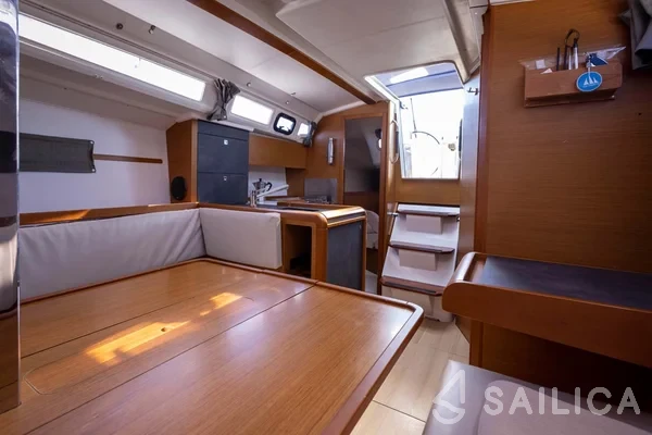 Sun Odyssey 349 - Yacht Charter Sailica