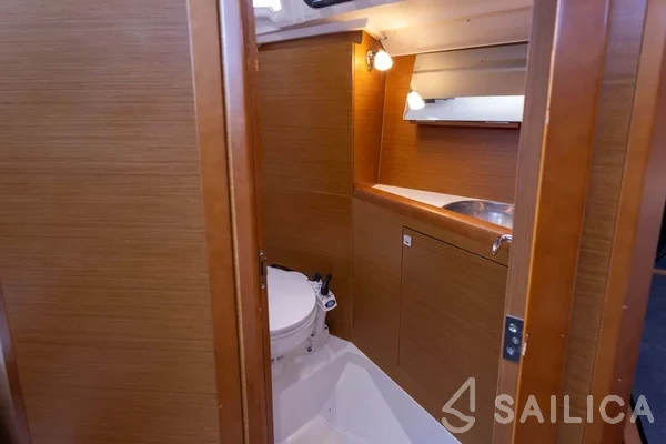 Sun Odyssey 349 - Yacht Charter Sailica