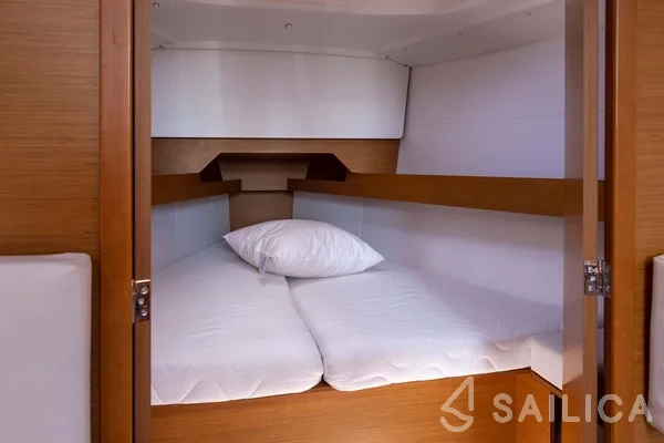 Sun Odyssey 349 - Yacht Charter Sailica