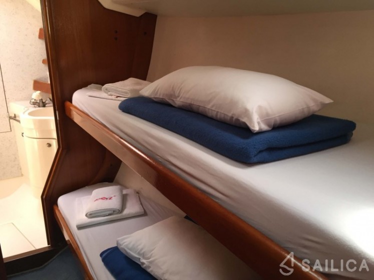 Elan 431 - Yacht Charter Sailica