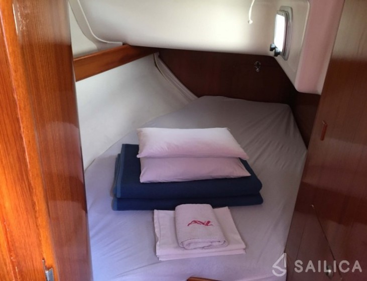 Elan 431 - Yacht Charter Sailica