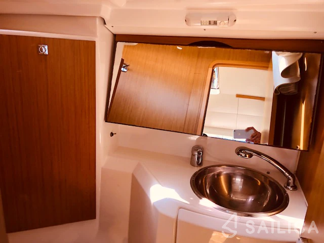 Sun Odyssey 36i - Yacht Charter Sailica