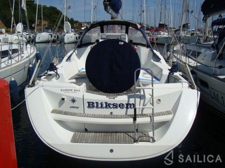 Sun Odyssey 36i - Yacht Charter Sailica