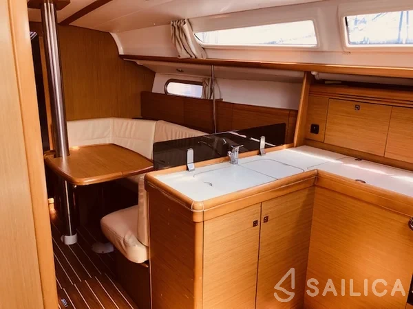 Sun Odyssey 36i - Yacht Charter Sailica