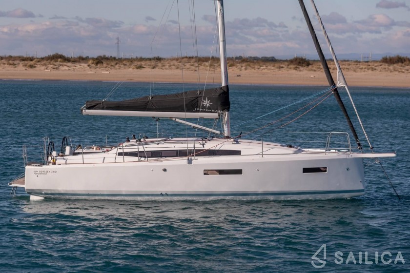 Sun Odyssey 380 - Yacht Charter Sailica