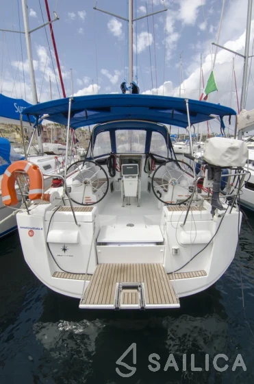 Sun Odyssey 409 - Yacht Charter Sailica