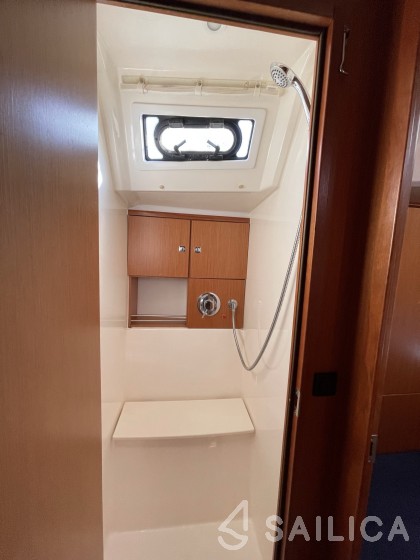 Bavaria 46 Cruiser - Yacht Charter Sailica