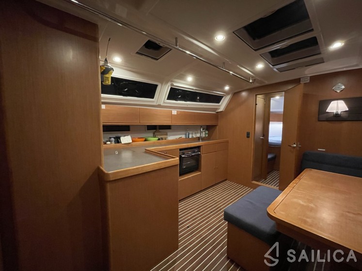 Bavaria 46 Cruiser - Yacht Charter Sailica