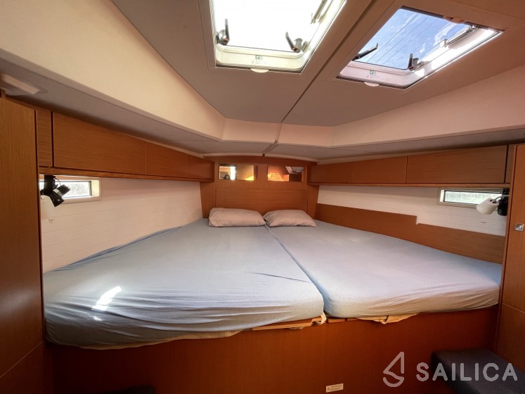 Bavaria 46 Cruiser - Yacht Charter Sailica