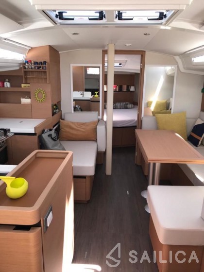 Sun Odyssey 410 - Yacht Charter Sailica