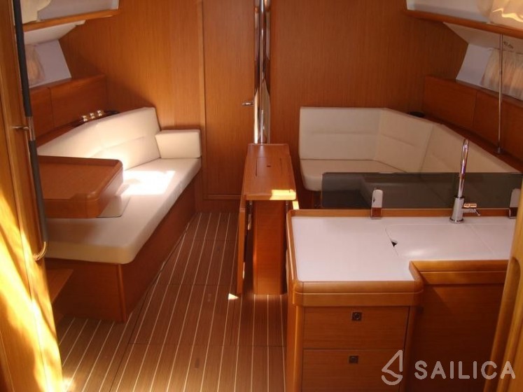 Sun Odyssey 42 - Yacht Charter Sailica