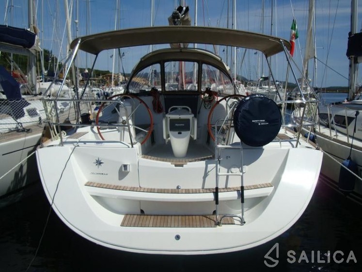 Sun Odyssey 42 - Yacht Charter Sailica