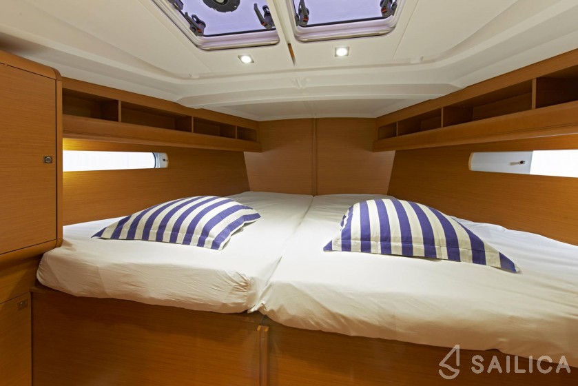 Sun Odyssey 479 - Yacht Charter Sailica