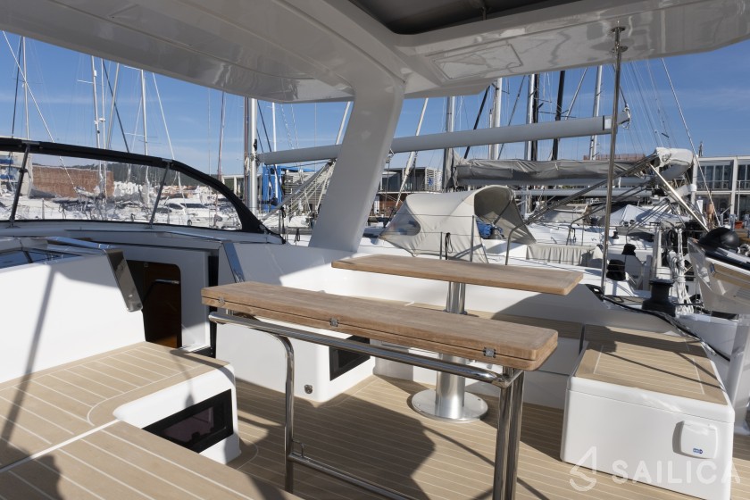 Hanse 460 - Yacht Charter Sailica