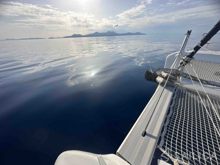 Lagoon 42 - Yacht Charter Sailica