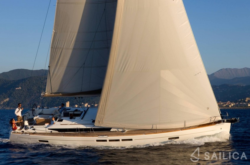 Sun Odyssey 519 - Yacht Charter Sailica
