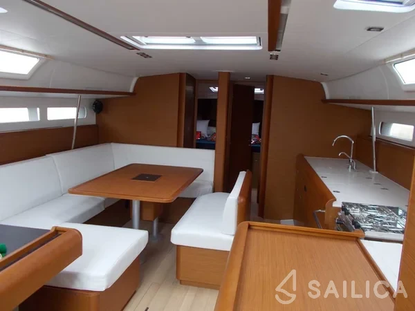 Sun Odyssey 519 - Yacht Charter Sailica