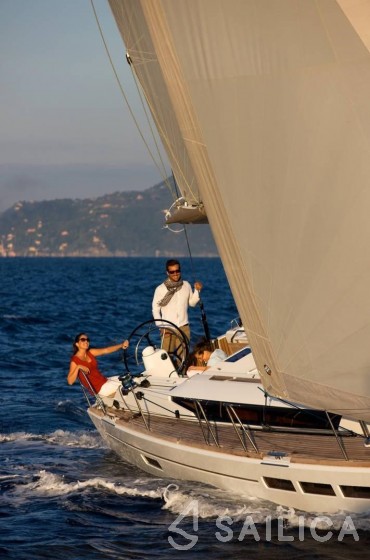 Sun Odyssey 519 - Yacht Charter Sailica