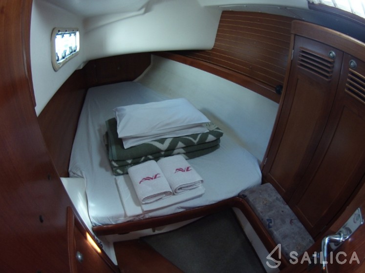 Elan 38 - Yacht Charter Sailica