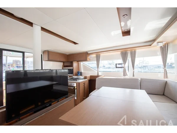 Lagoon 50 - Yacht Charter Sailica