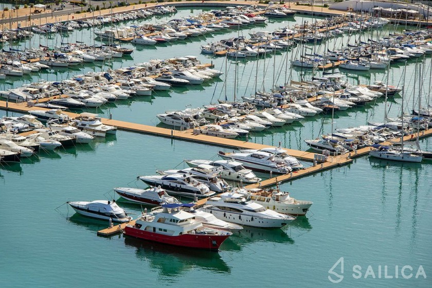 Lagoon 50 - Yacht Charter Sailica