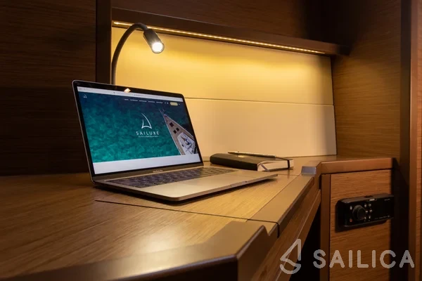 Lagoon 52F - Yacht Charter Sailica