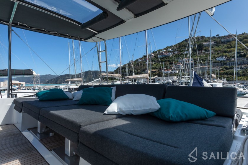Lagoon 52F - Yacht Charter Sailica